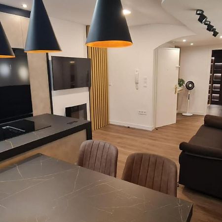 Atico De Diseno En El Centro Appartement Oviedo Buitenkant foto