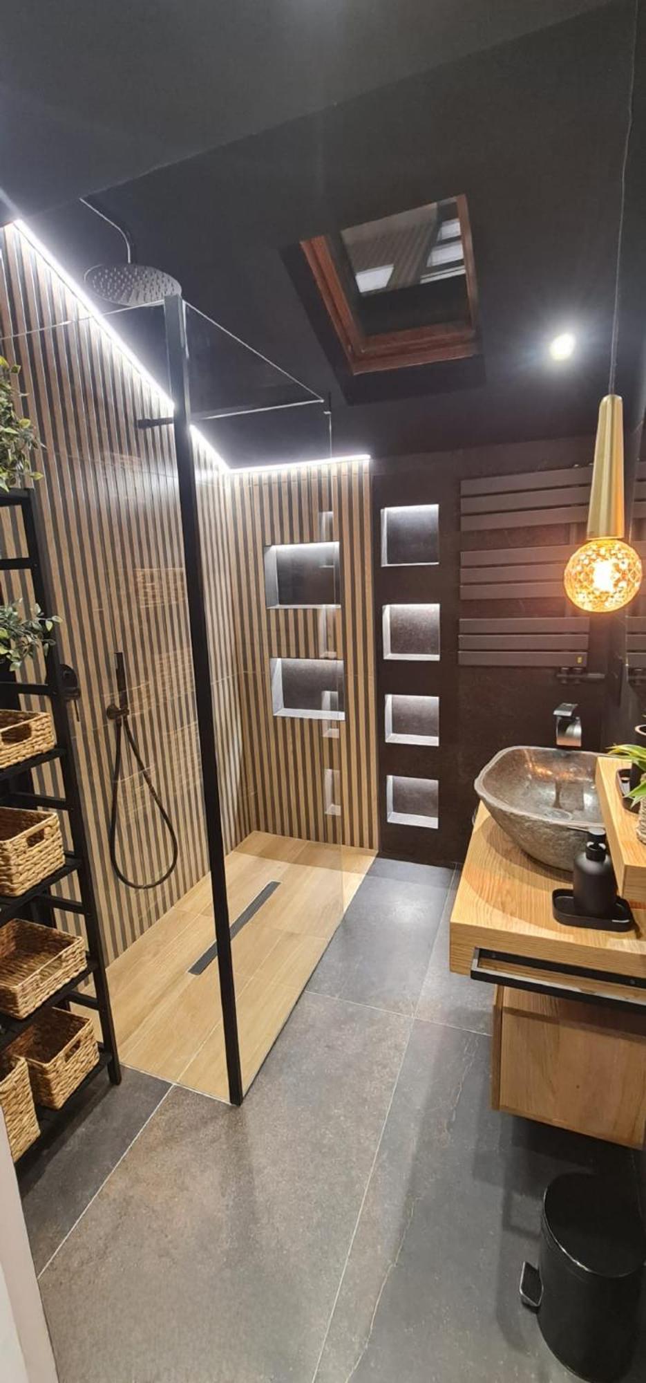 Atico De Diseno En El Centro Appartement Oviedo Buitenkant foto